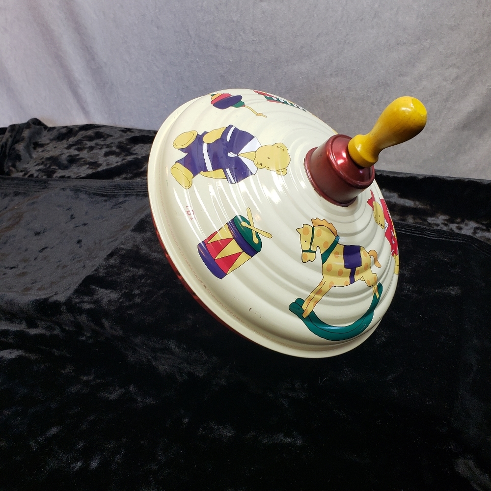 Vintage Toy Tin Spinning Top from LBZ Lorenz-Bolz-Zirndorf Germany